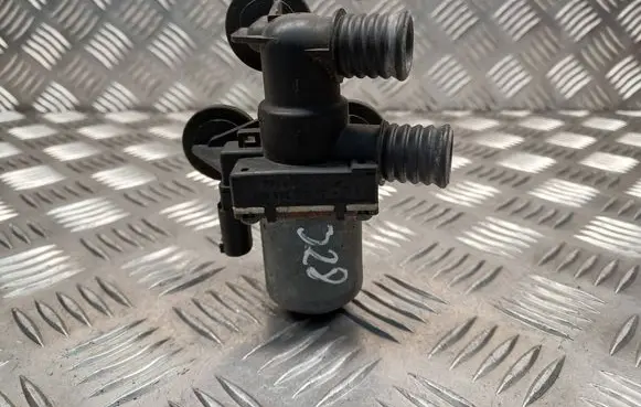 BMW 3 E46 Electric auxiliary coolant/water pump 8369805 1147412144