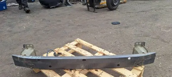 Toyota Auris 150 Front bumper cross member 