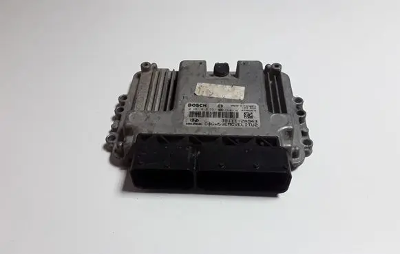 Hyundai i30 Engine control unit/module 391112A943