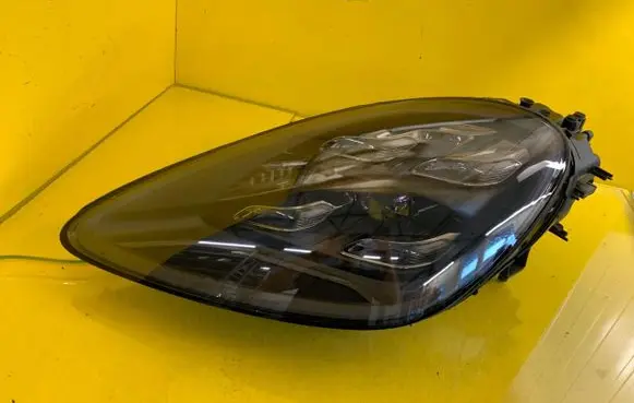 Porsche Cayenne (9Y0 9Y3) Headlight/headlamp 9Y0941035J