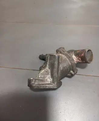Opel Zafira A Thermostat housing 90573325 2503185