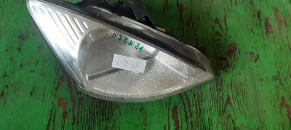 Ford Focus Headlight/headlamp