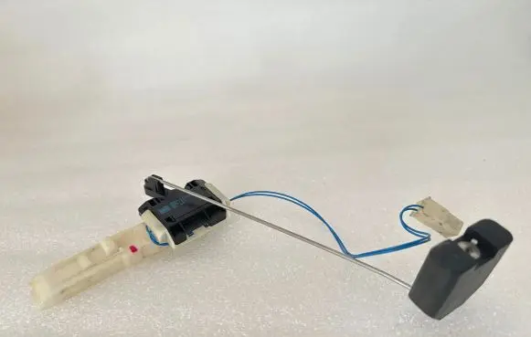 Audi Q7 4L Fuel level sensor 7L8919673