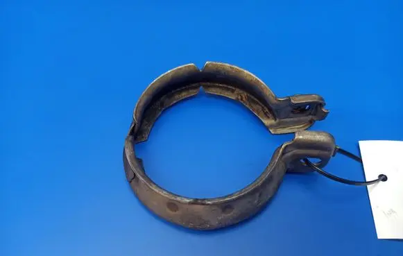 Mercedes-Benz E W212 Muffler pipe connector clamp A0009958902