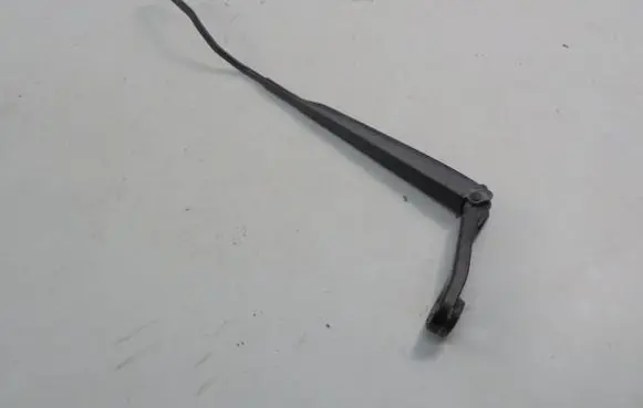 Nissan Note (E11) Front wiper blade arm
