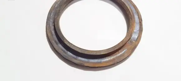 Mitsubishi Space Wagon Front coil spring rubber mount mr316230
