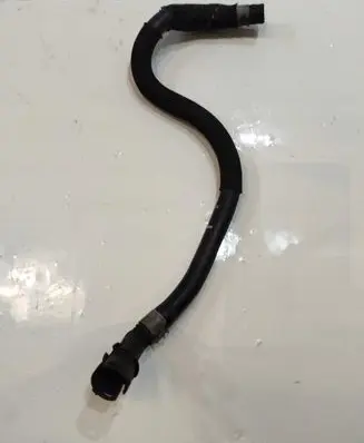 Audi A4 S4 B9 Fuel line pipe 04E133723DG
