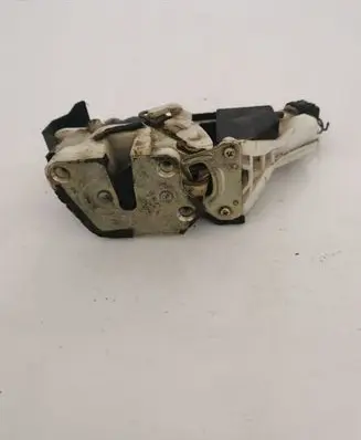 Mitsubishi Pajero Front door lock