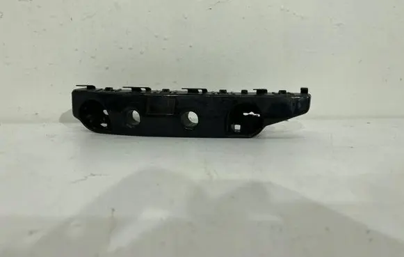 Nissan Pulsar Front bumper mounting bracket 622243ZL0A