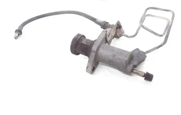 Clutch slave cylinder