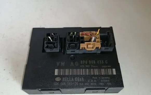 Audi A3 S3 8P Comfort/convenience module 8P0959433C
