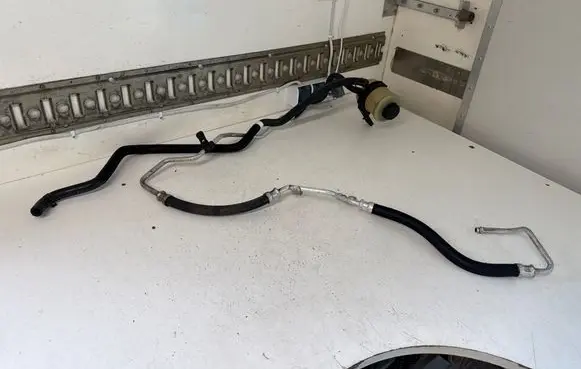 Renault Master III Power steering hose/pipe/line 7700795347