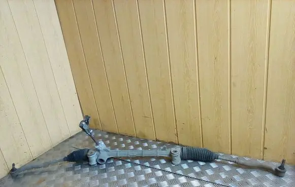Toyota Yaris Steering rack F800000672