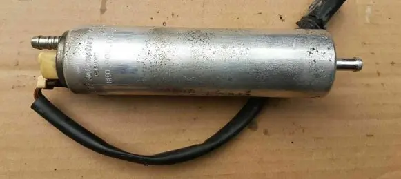 Audi A4 S4 B8 8K Fuel injection high pressure pump 8K0906095A