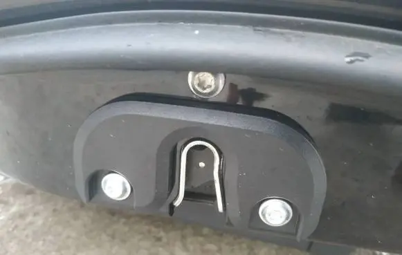 Chevrolet Captiva Front door lock