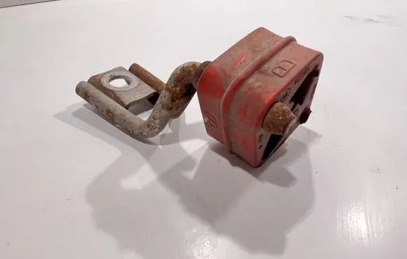 Muffler mount bracket/holder
