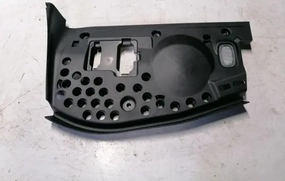 Mercedes-Benz GL X166 Dashboard lower bottom trim panel A1666801608
