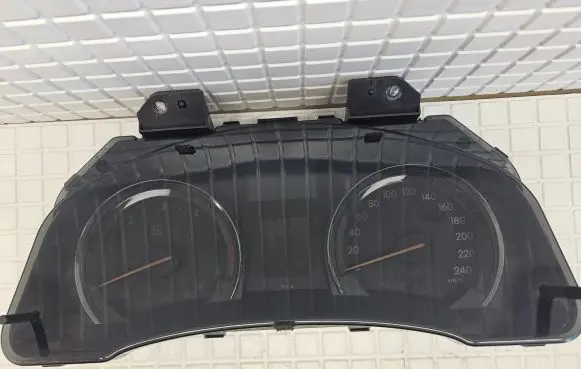 Toyota Avensis T270 Speedometer (instrument cluster) 8380005K40 MB2574406815