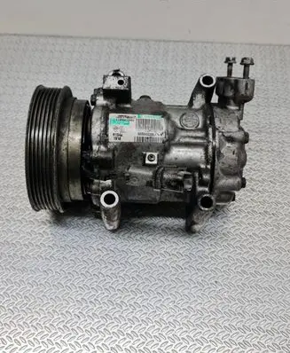 Nissan Juke I F15 Air conditioning (A/C) compressor (pump) 8200953359 01456612962