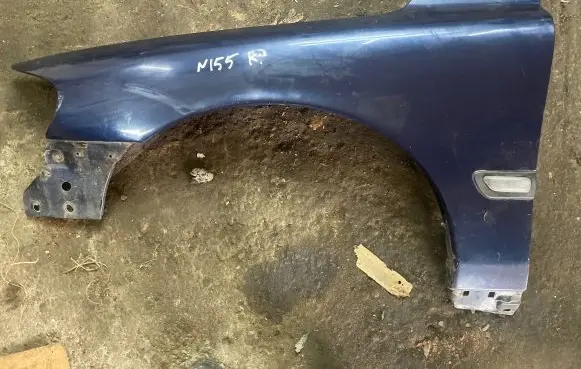 Volvo V70 Fender