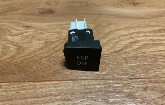 Volkswagen PASSAT B6 ESP (stability program) switch 3C0927117C 14307