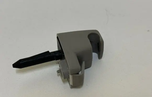 BMW X3 E83 Sun visor clip/hook/bracket 