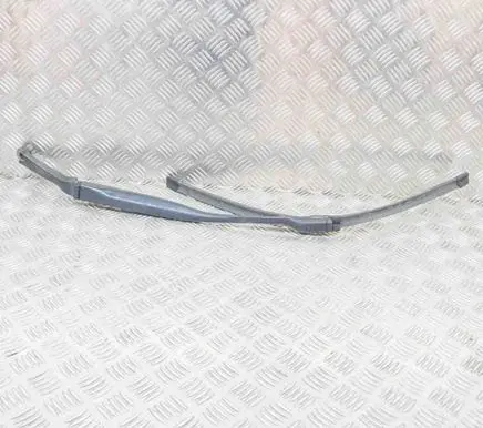 Maserati Ghibli Windshield/front glass wiper blade 89813753 670007562