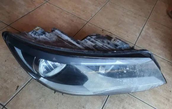Volkswagen Tiguan Headlights/headlamps set 5n1941006 1el01074902