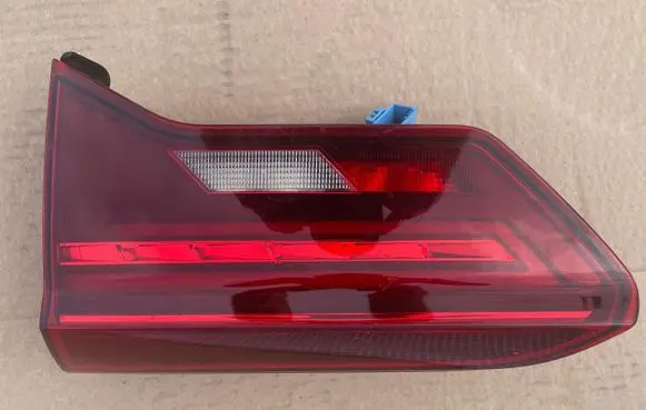 Volkswagen T-Roc Tailgate rear/tail lights 2GA945094B