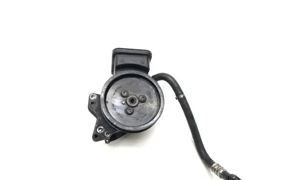 BMW 5 E60 E61 Power steering pump 7787106 96209