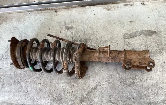 Volvo XC90 Front shock absorber with coil spring 824904000041 F102522 0182615