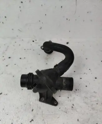 BMW 5 F10 F11 Thermostat housing 10106811