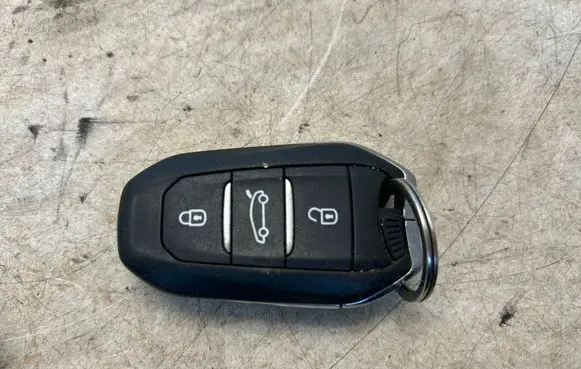 Citroen C4 I Picasso Ignition key/card 