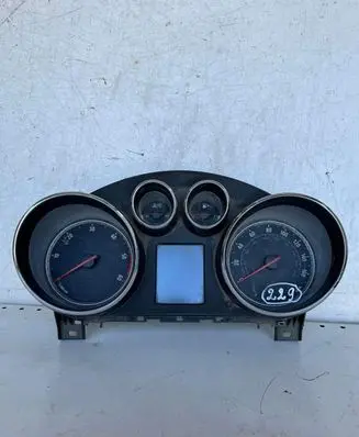 Opel Insignia A Speedometer (instrument cluster) 12844140