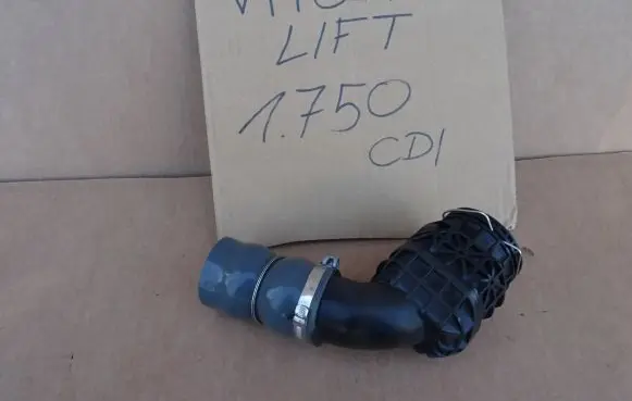 Mercedes-Benz Metris W447 Air intake hose/pipe