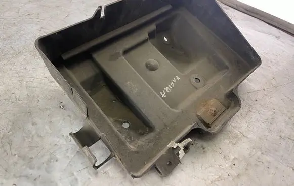 Opel Zafira A Battery tray 24449812