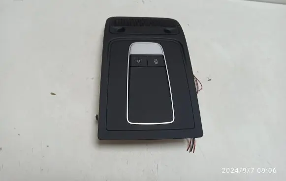Audi Q3 8U Front seat light 8V0947135A