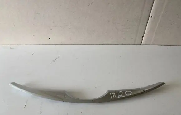 Hyundai ix20 Front bumper upper radiator grill 863521K000
