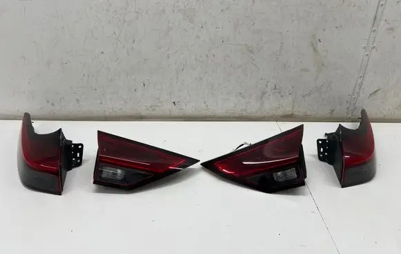 Nissan X-Trail T33 Rear/tail lights set