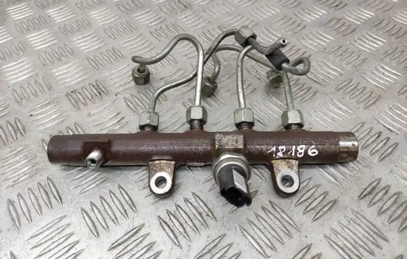 Nissan Juke I F15 Fuel main line pipe 