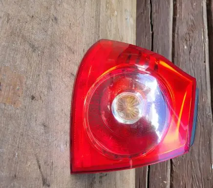 Volkswagen Golf IV Rear/tail lights 1K6945095E 00069267 028490102C