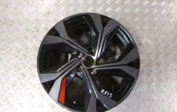 Renault Arkana R18 alloy rim 