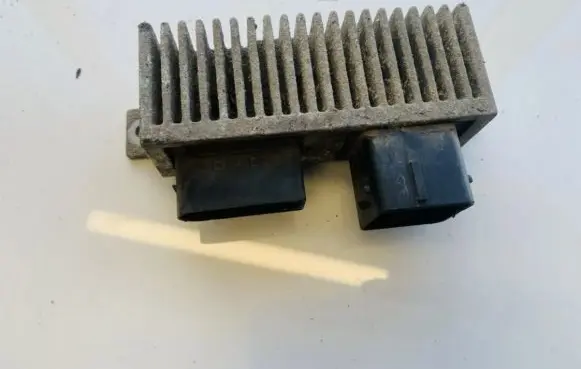 Renault Laguna III Glow plug pre-heat relay 8200558438a rcs812