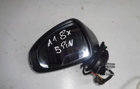 Front door electric wing mirror
