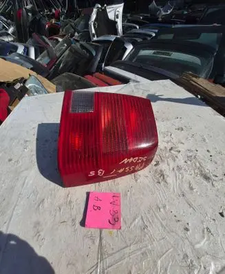 Volkswagen PASSAT B5 Rear/tail lights 1212123