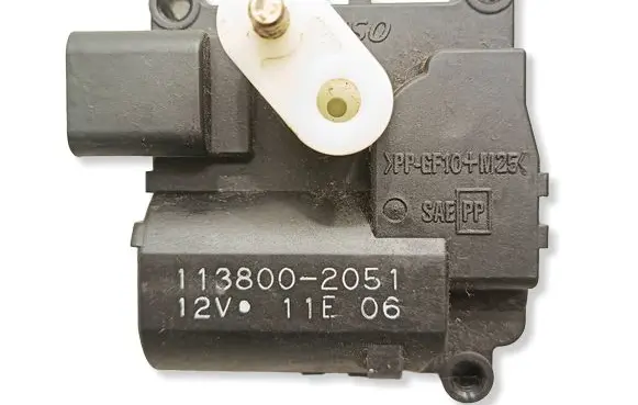 Toyota Avensis T220 Air flap motor/actuator 1138002051 11206
