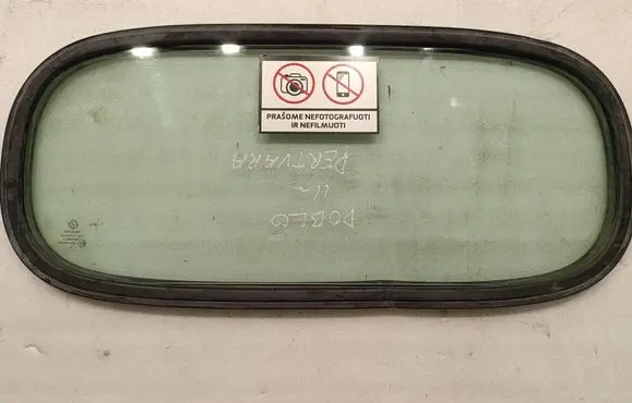 Fiat Doblo Rear windscreen/windshield window 
