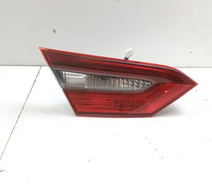 Toyota Camry VIII XV70 Rear/tail lights 33240