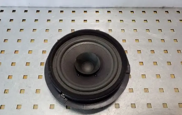 Suzuki Grand Vitara II Front door speaker 3910265J00
