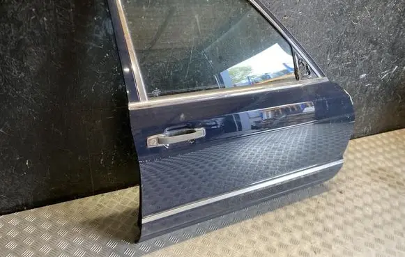 Mercedes-Benz S W126 Front door
